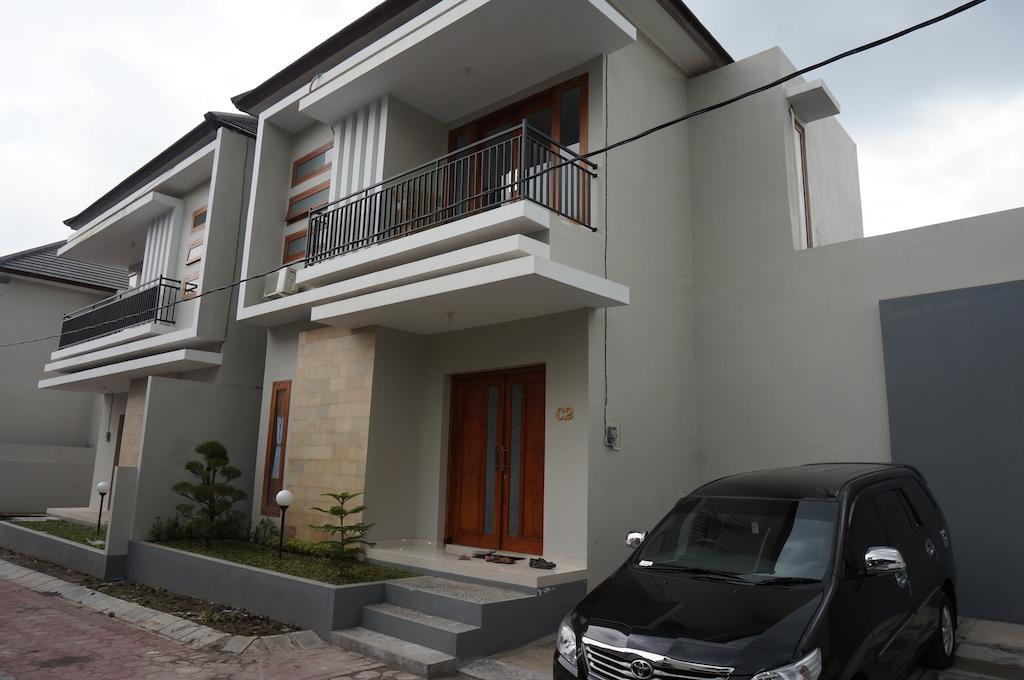 Cemara Homestay Jogja Yogyakarta Bagian luar foto